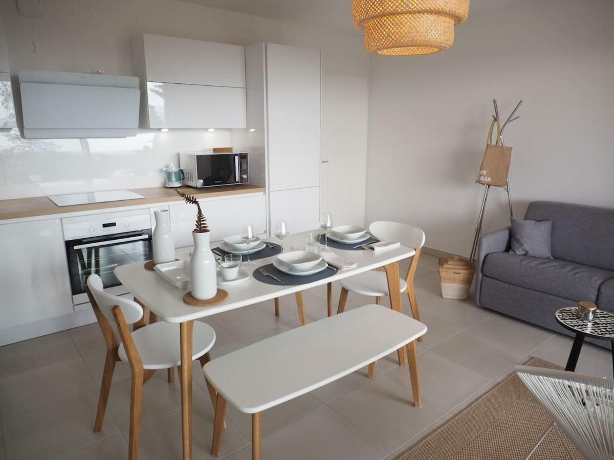 La Londe La Mer : Appartement Proche Plages & Vue Superbe Sur Les Iles D'Or ภายนอก รูปภาพ